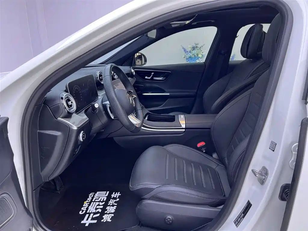 Mercedes-Benz C-Class 2024 — фото 14