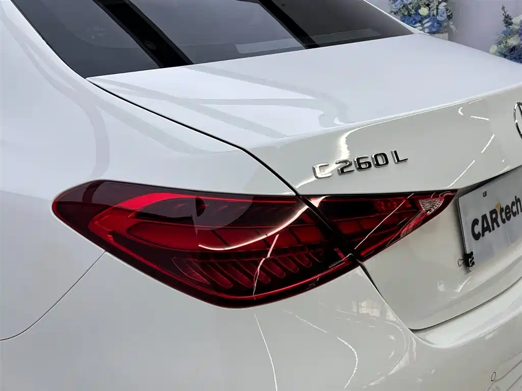 Mercedes-Benz C-Class 2024 — фото 10