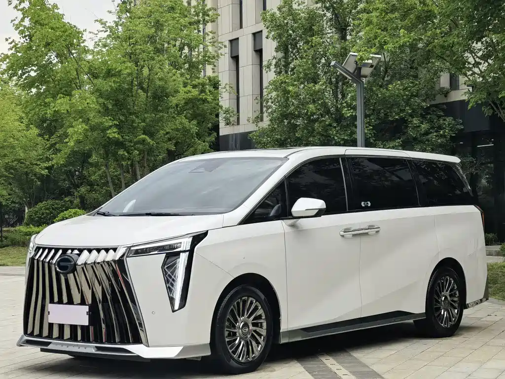 GAC Motor Trumpchi M8 2023 — фото 1