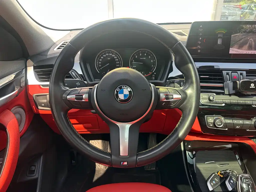 BMW X2 2023 — фото 8