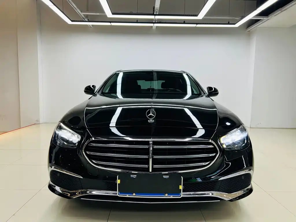 Mercedes-Benz E-Class 2022 — фото 2