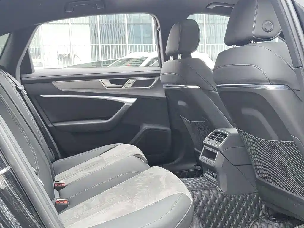 Audi A6L 2024