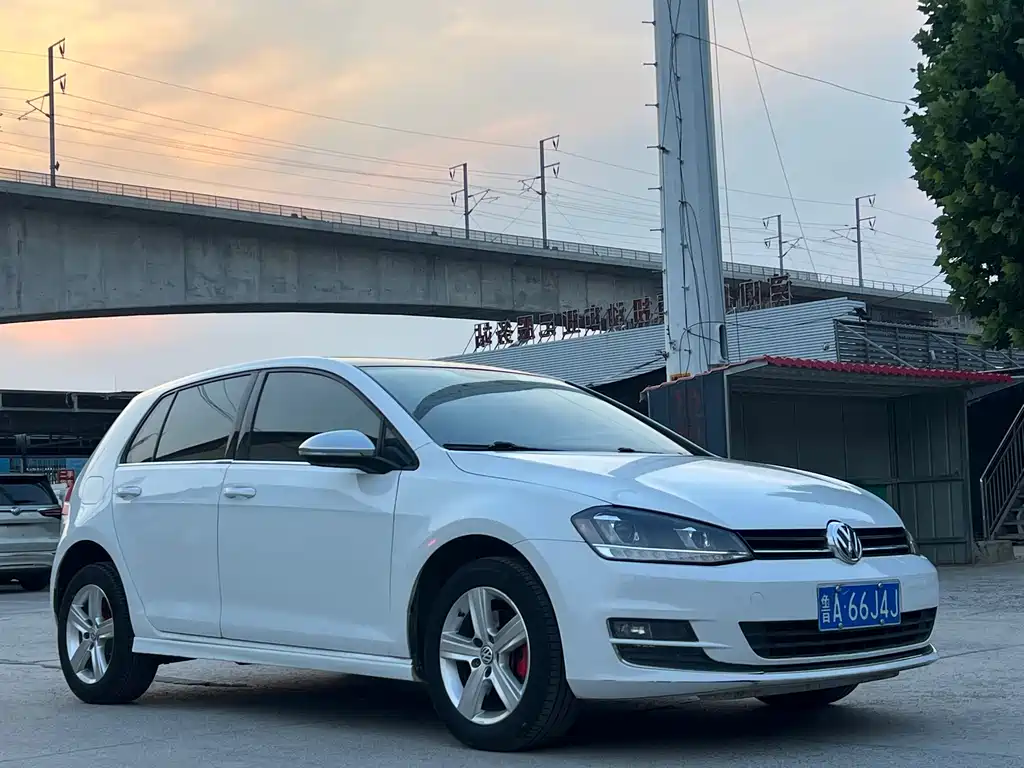 Volkswagen Golf 2016