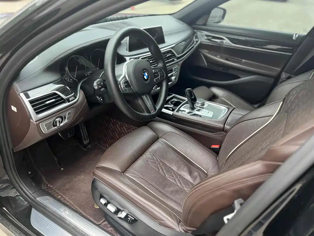 BMW 7 Series 2019 — фото 4