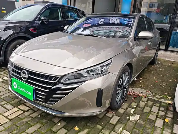 Nissan Teana 2022