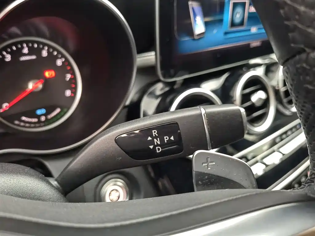Mercedes-Benz C-Class 2019 — фото 15