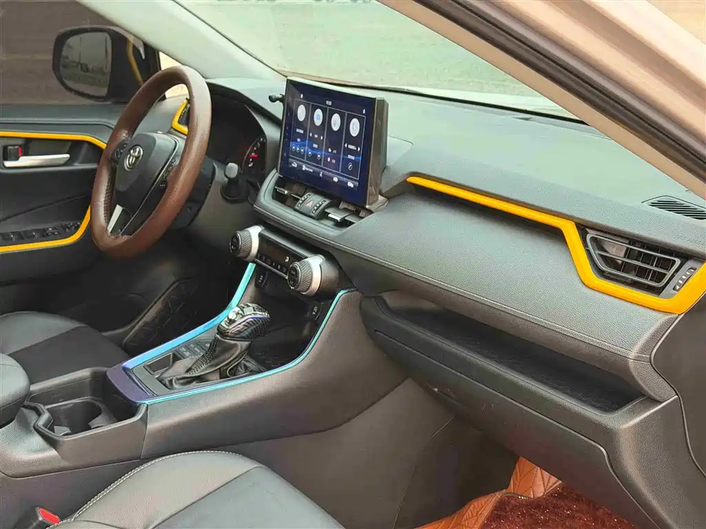 Toyota Wildlander 2022 — фото 12