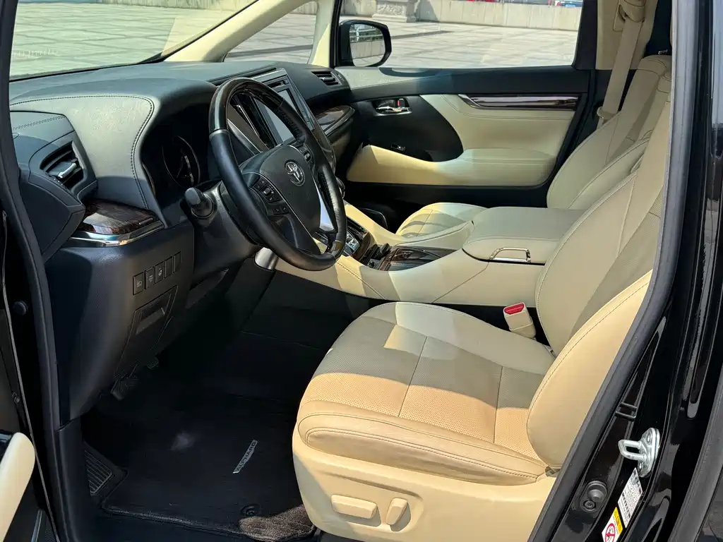 Toyota Alphard 2018 — фото 5