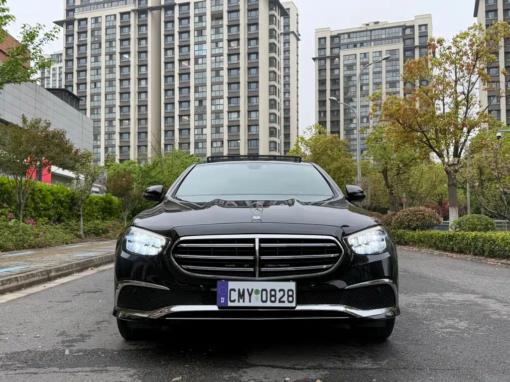 Mercedes-Benz E-Class 2023 — фото 2