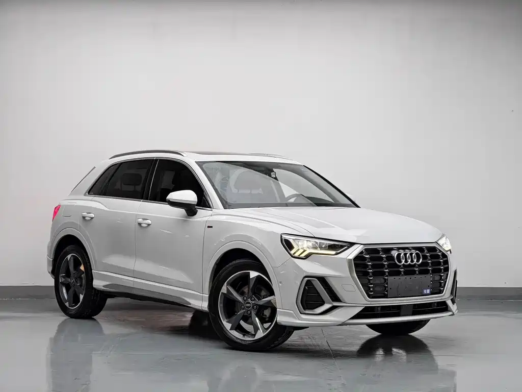 Audi Q3 2023 — фото 2
