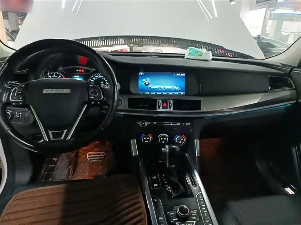 Haval H7 2017 — фото 10