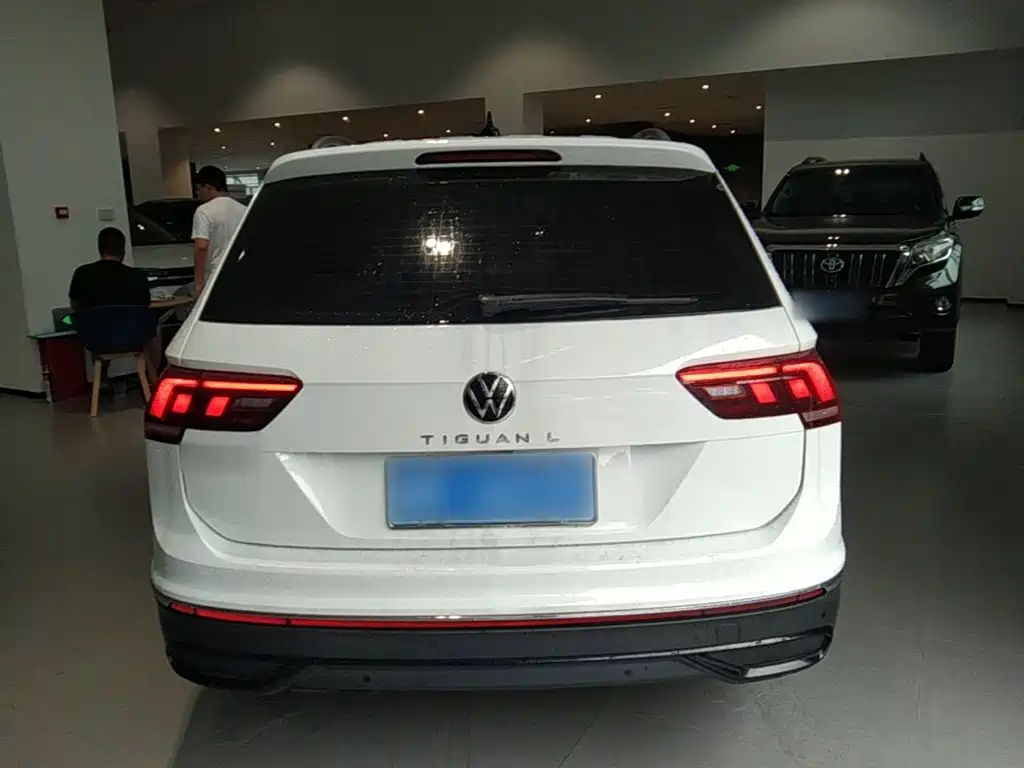 Volkswagen Tiguan L 2026