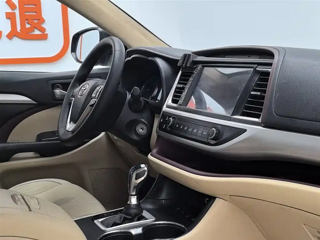Toyota Highlander 2016 — фото 22