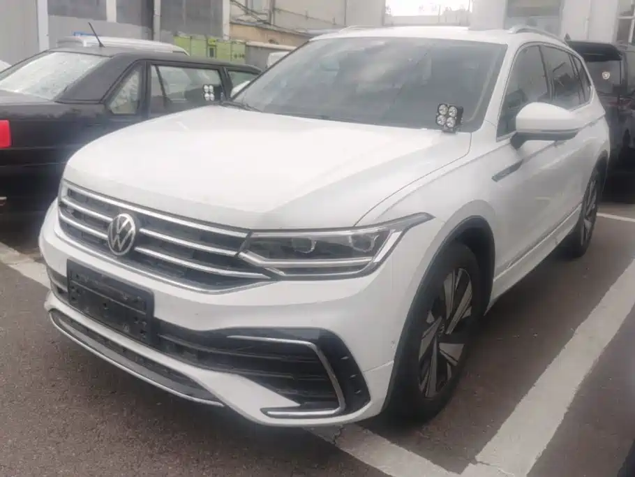 Volkswagen Tiguan L 2023