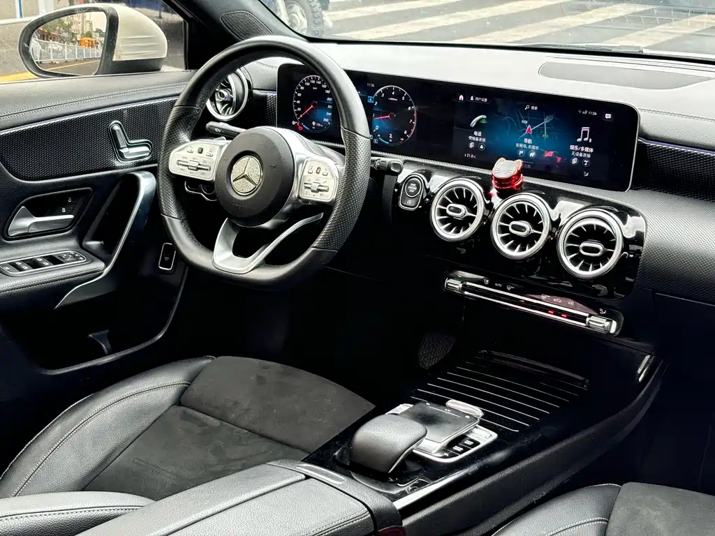 Mercedes-Benz A-Class 2020 — фото 9