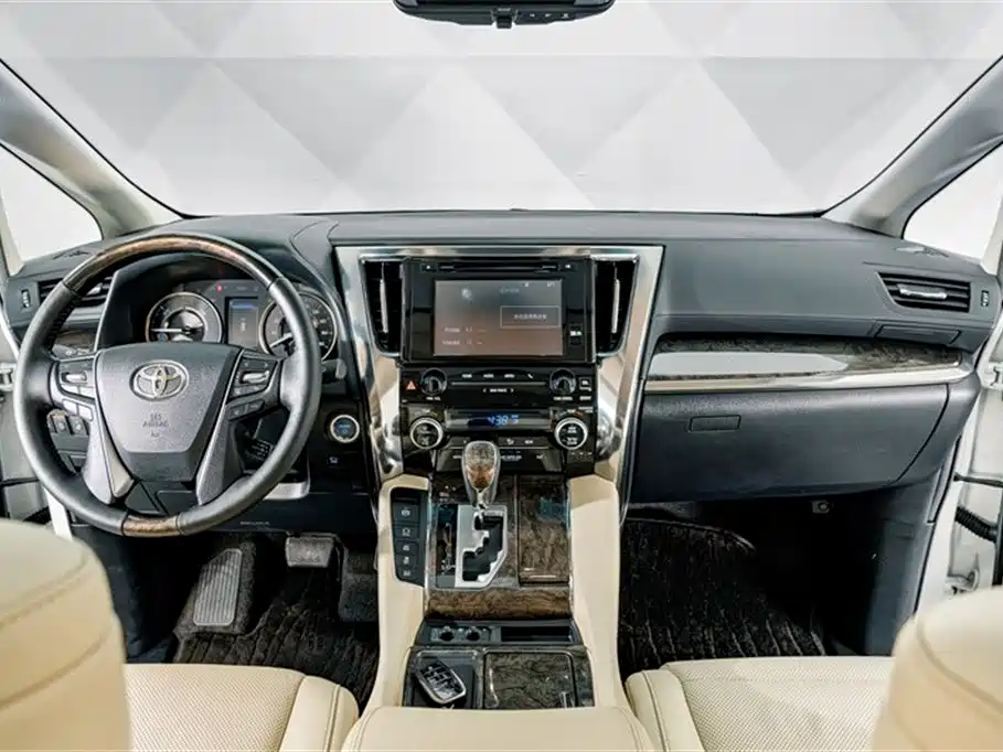 Toyota Vellfire 2019 — фото 12