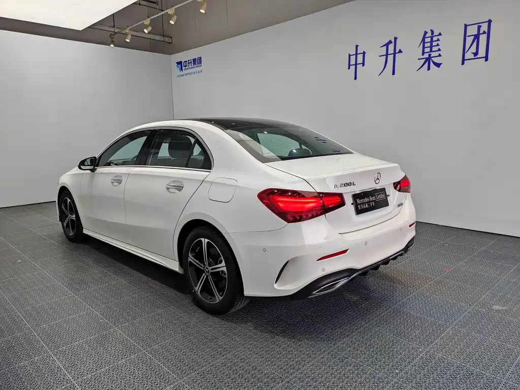 Mercedes-Benz A-Class 2023 — фото 4