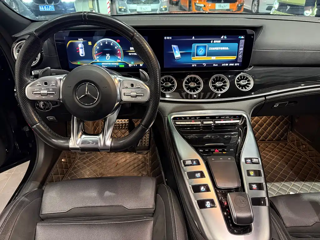 Mercedes-Benz AMG GT 2019 — фото 16