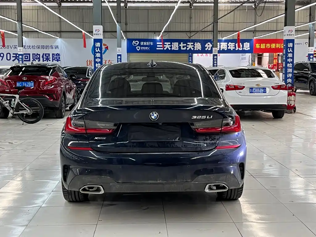 BMW 3 Series 2021 — фото 16