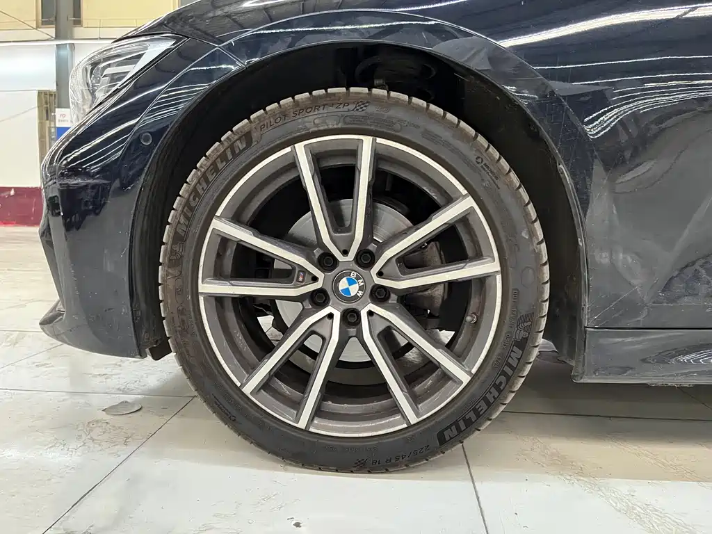 BMW 3 Series 2021 — фото 14