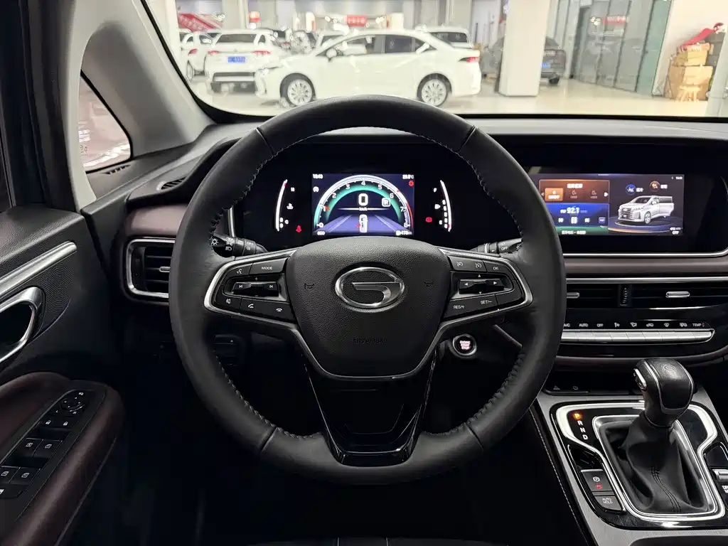GAC Trumpchi M6 2022 — фото 16