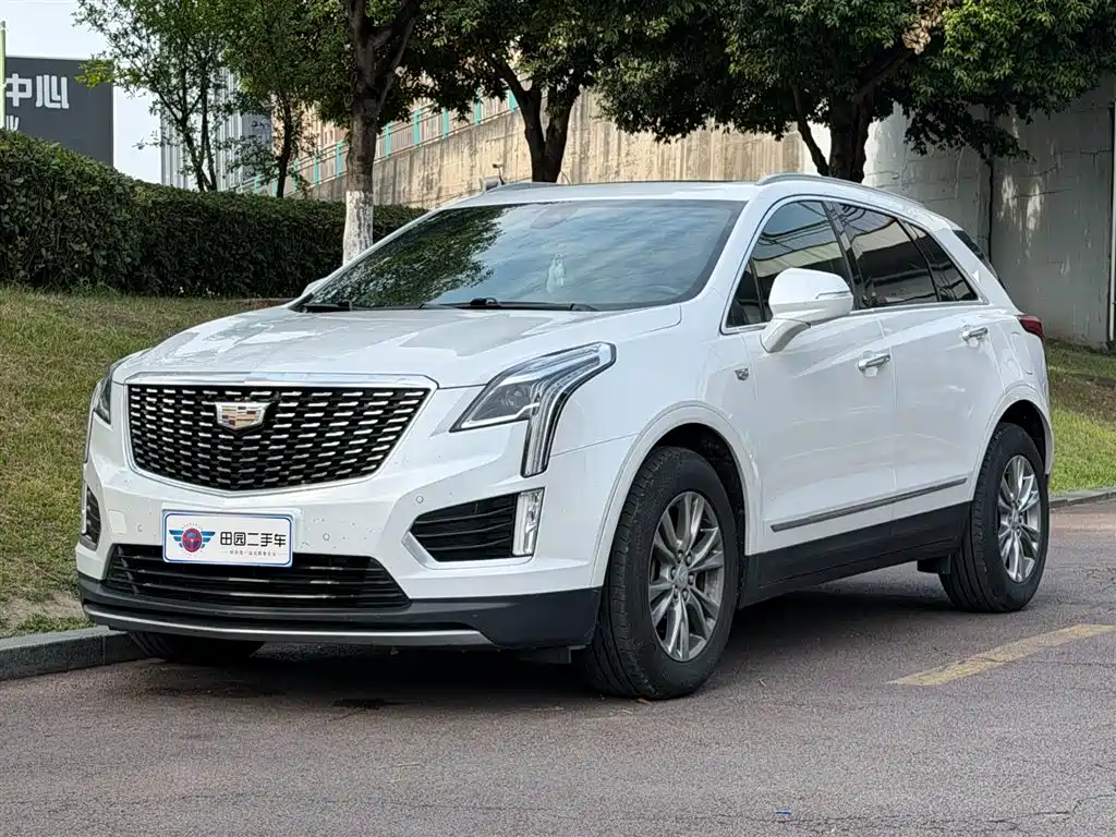 Cadillac XT5 2020 — фото 1