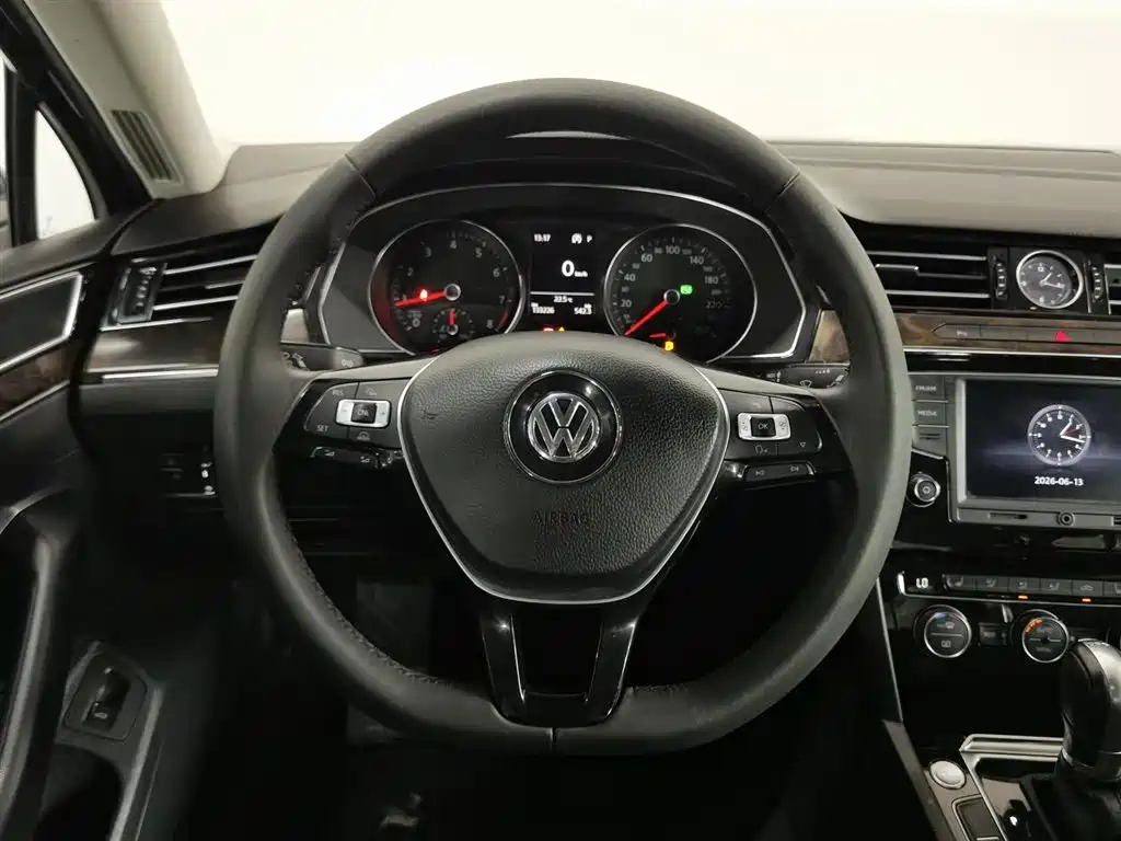 Volkswagen Magotan 2017 — фото 11