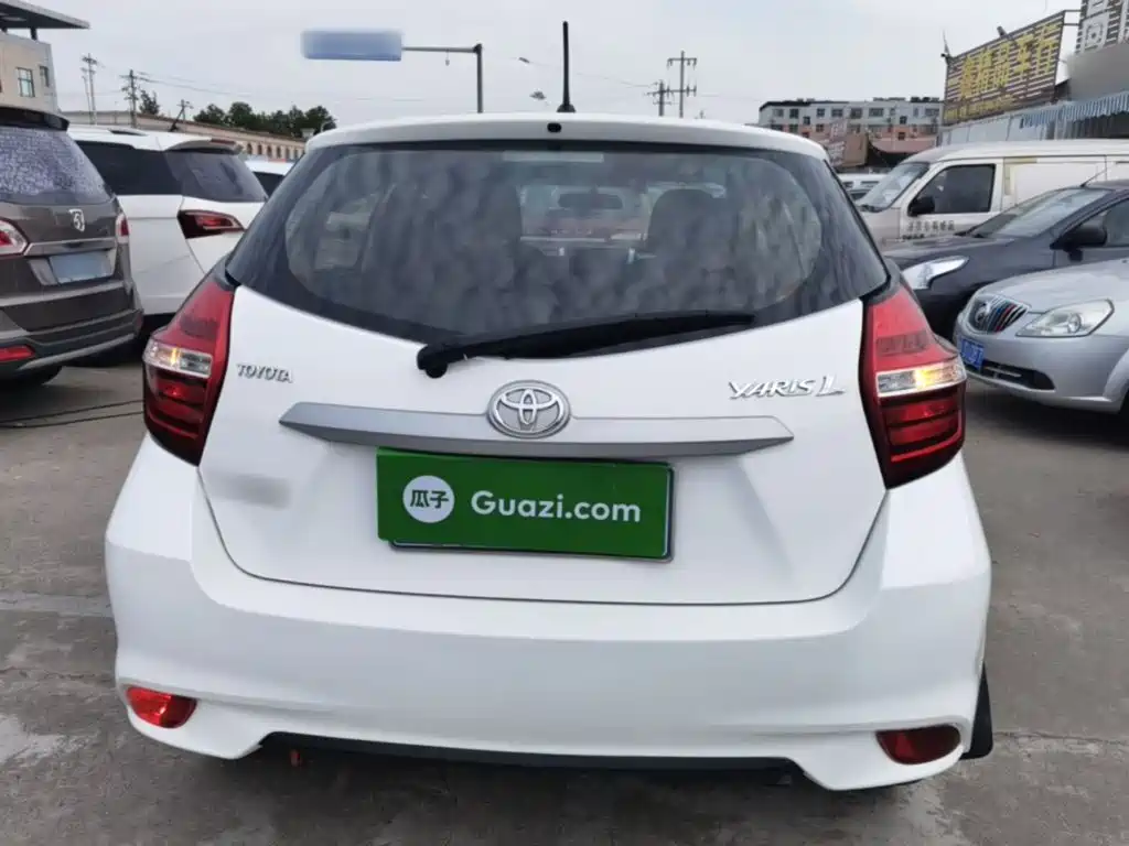 Toyota Yaris L 2019