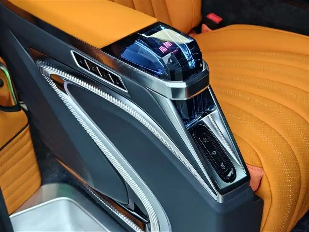 Mercedes-Benz Vito 2023 — фото 15
