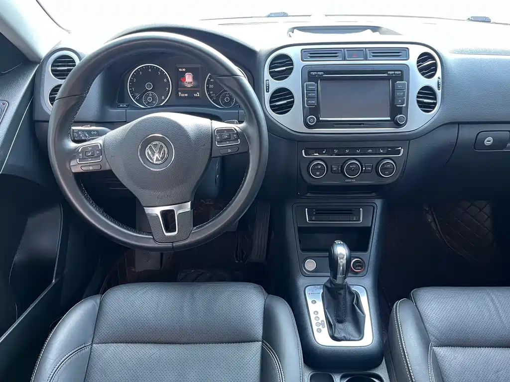 Volkswagen Tiguan 2016 — фото 12