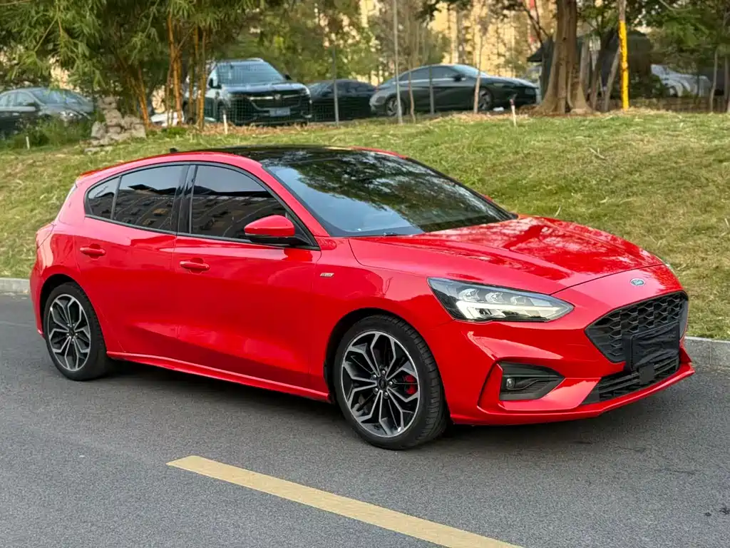 Ford Focus 2020 — фото 3