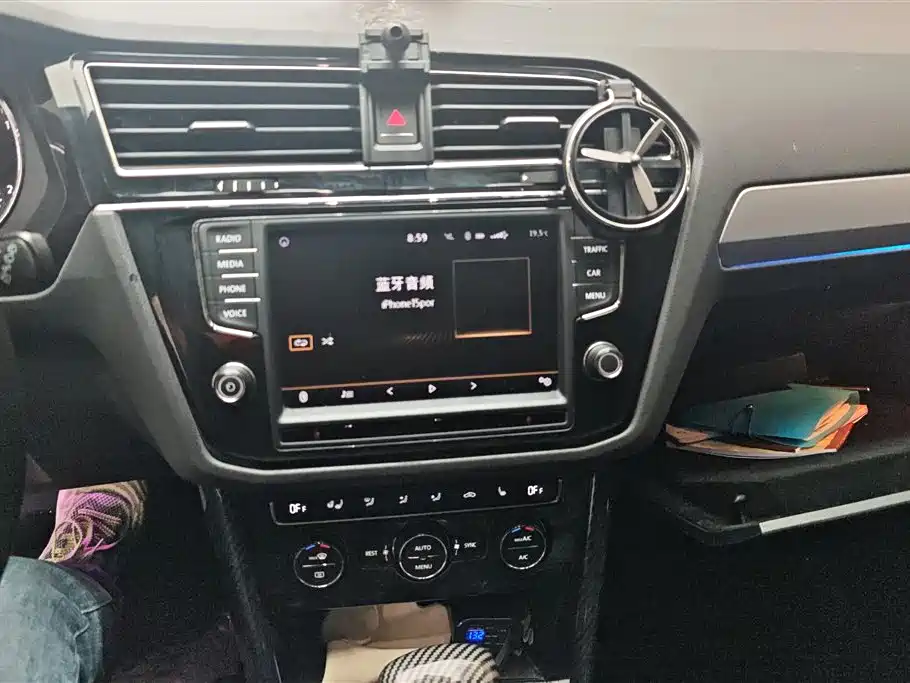 Volkswagen Tiguan L 2018 — фото 13