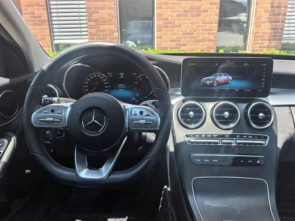 Mercedes-Benz C-Class 2020 — фото 17