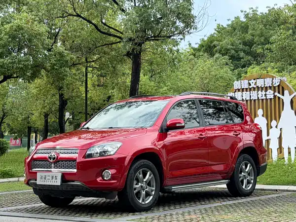 Toyota RAV4 2013