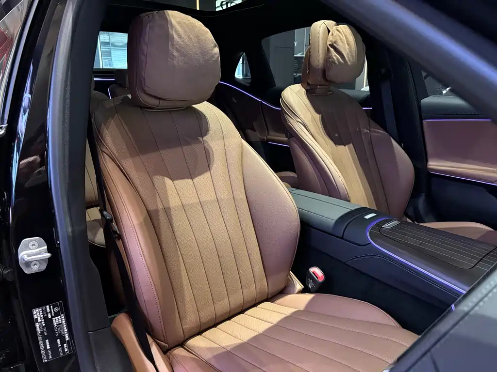 Mercedes-Benz E-Class 2025 — фото 15