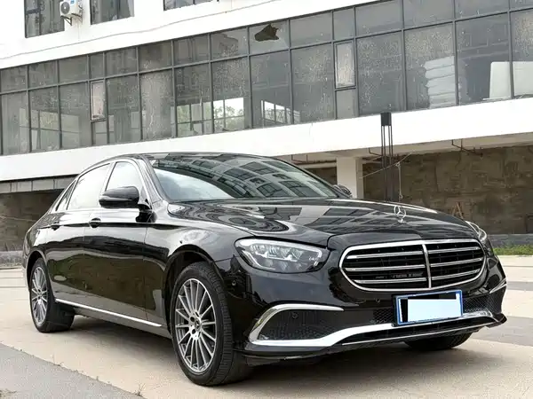 Mercedes-Benz E-Class 2021
