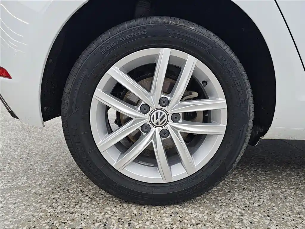 Volkswagen Golf 2019 — фото 15