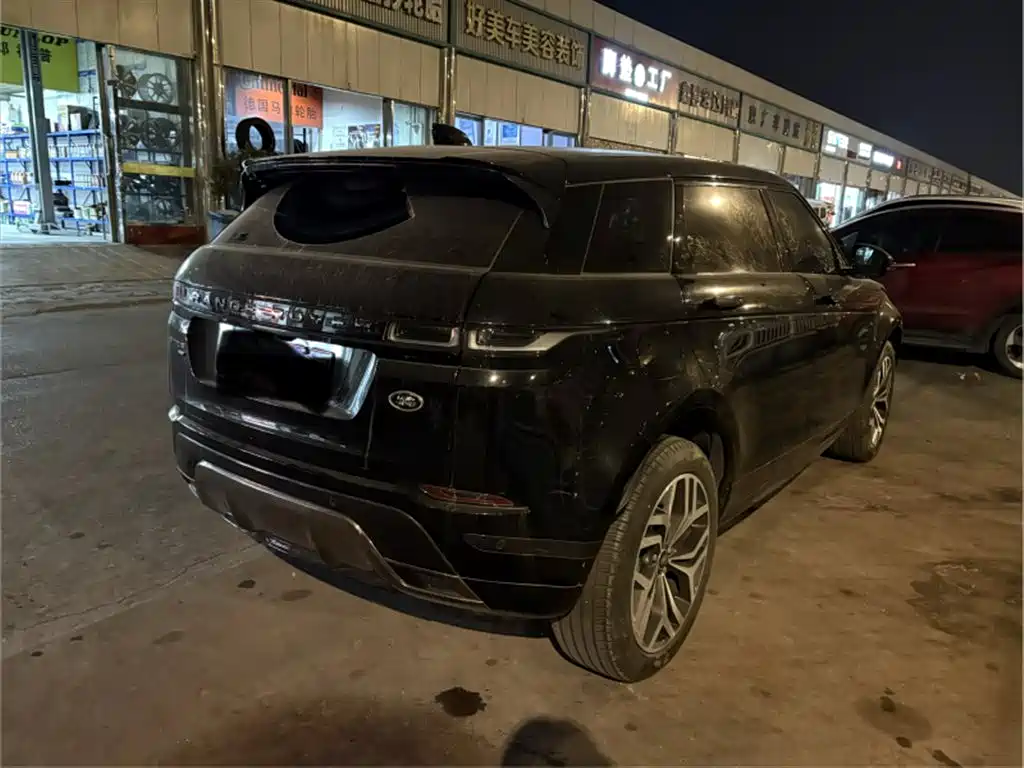 Land Rover Evoque 2023 — фото 9