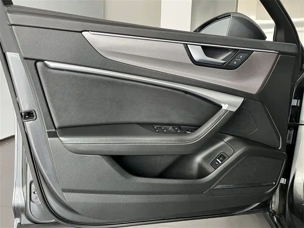 Audi A6L 2020 — фото 14