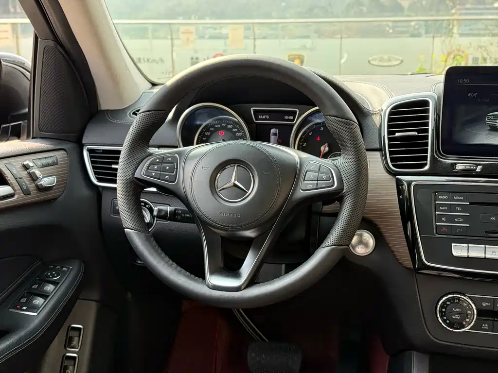 Mercedes-Benz GLS 2019 — фото 20