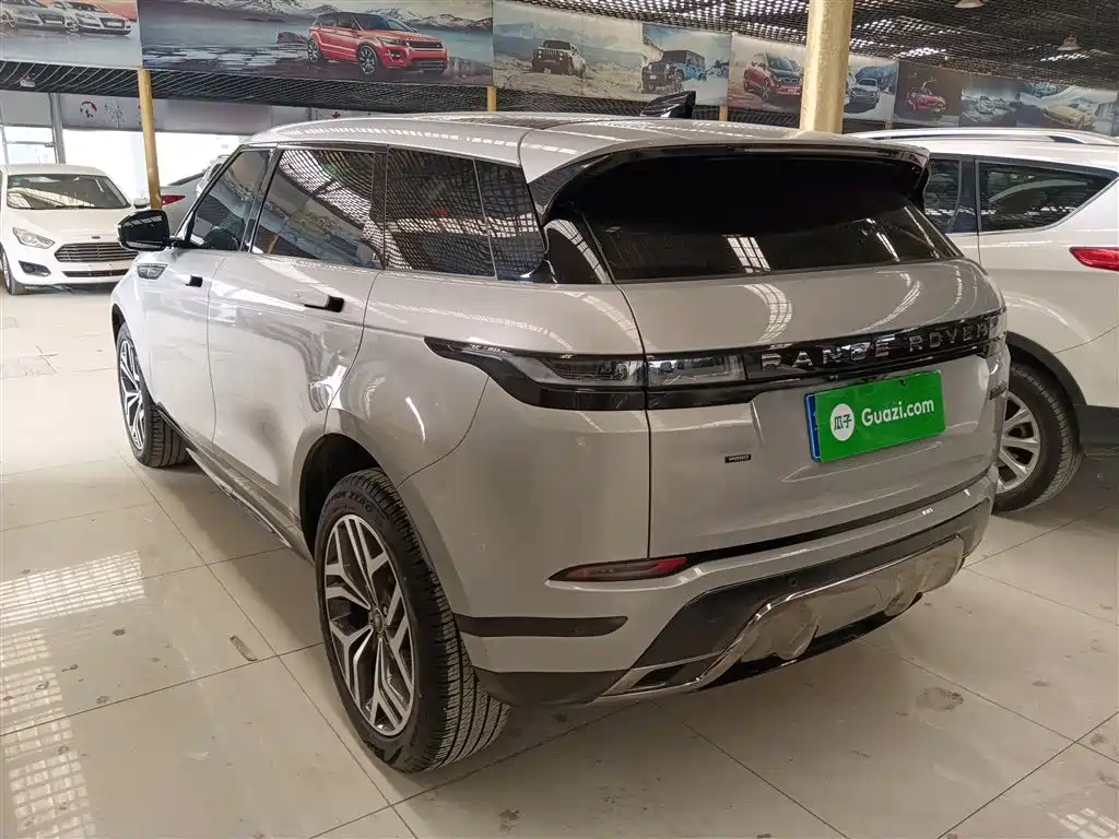 Land Rover Evoque 2023 — фото 23