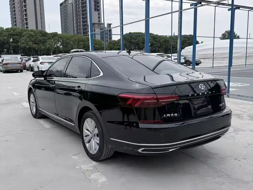 Volkswagen Passat 2020 — фото 8