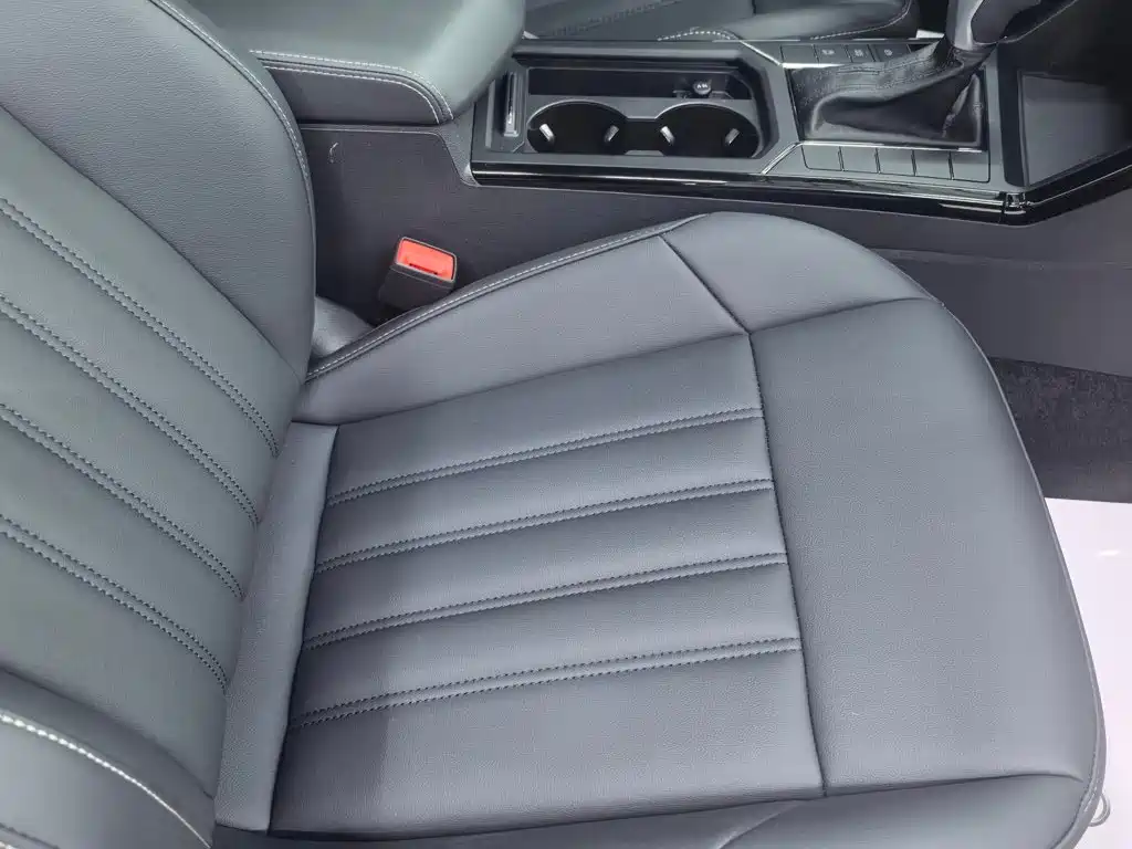 Volkswagen Passat 2023