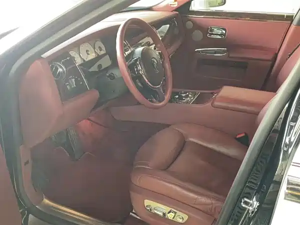 Rolls-Royce Ghost 2015