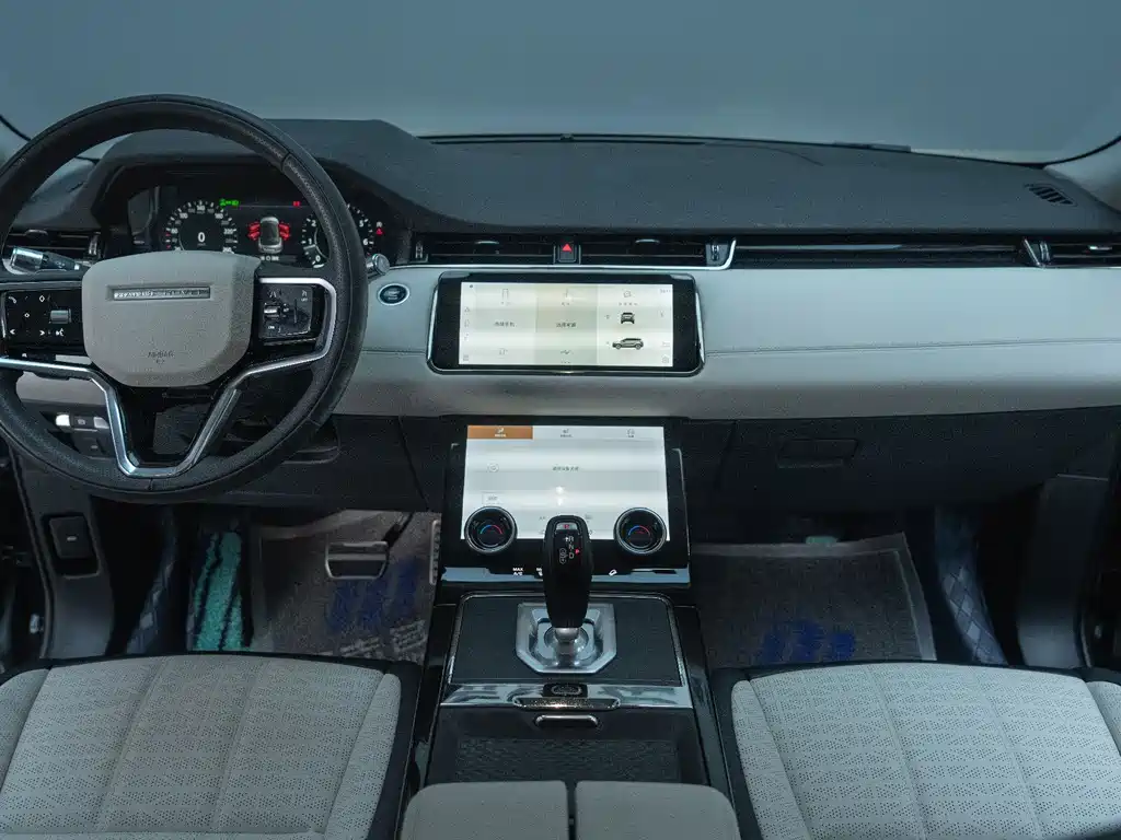 Land Rover Evoque 2023 — фото 9