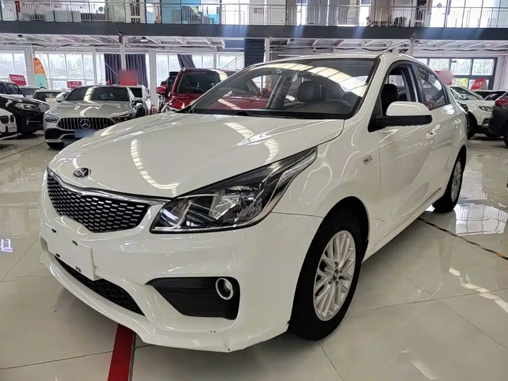 Kia K2 2018 — фото 1