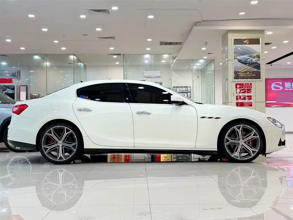 Maserati Ghibli 2015 — фото 4