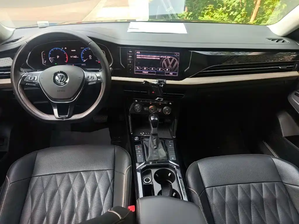 Volkswagen Passat 2019 — фото 10