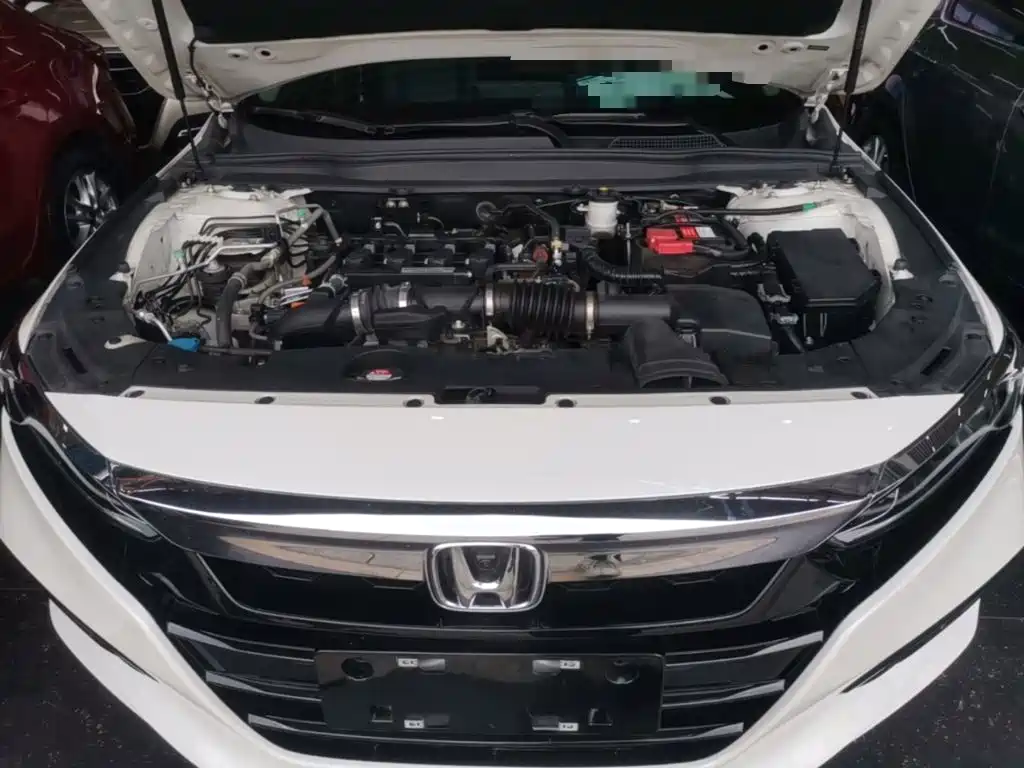 Honda Accord 2019 — фото 20