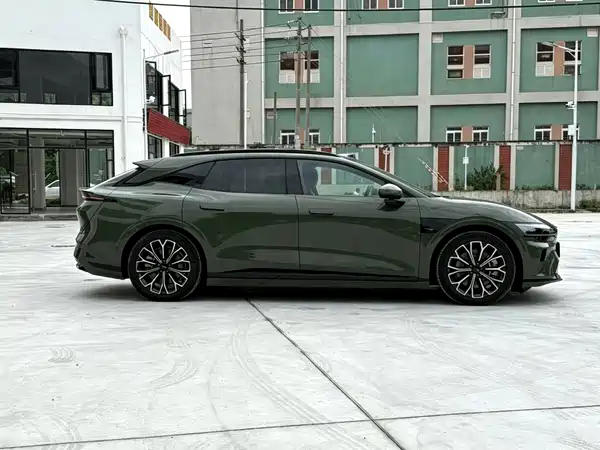 Zeekr 007GT 2025